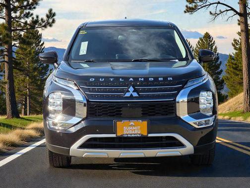 2022 Mitsubishi Outlander SE