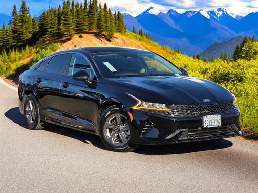 2021 Kia K5 LXS