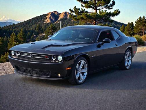 Pitch Black Clearcoat 2017 Dodge Challenger R/T