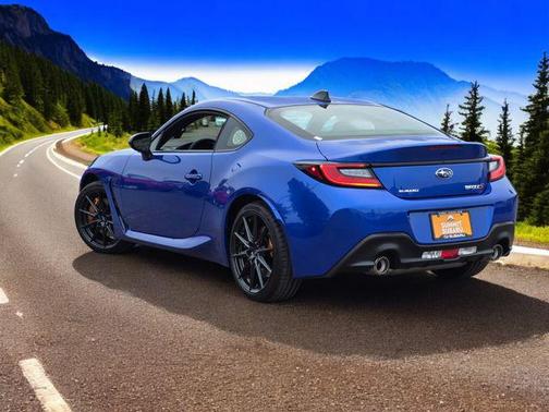 2025 Subaru BRZ tS