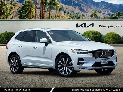 2023 Volvo XC60 B5 Plus Bright Theme
