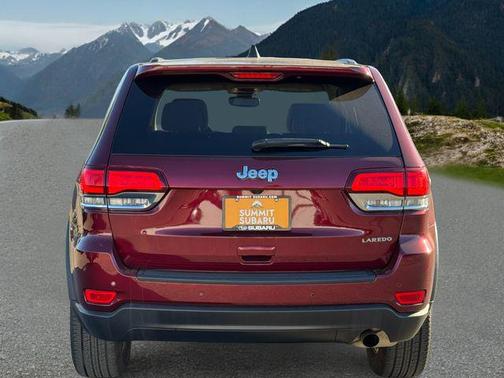 2022 Jeep Grand Cherokee Laredo