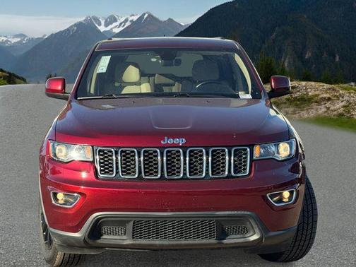 2022 Jeep Grand Cherokee Laredo