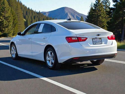 2022 Chevrolet Malibu 1LS