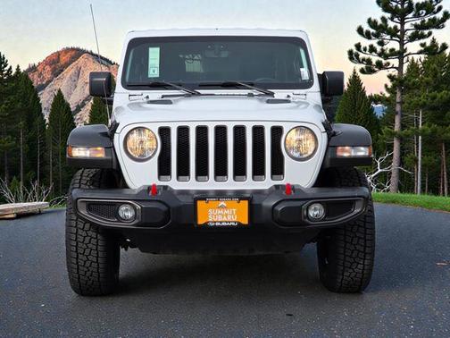 Bright White Clearcoat 2023 Jeep Wrangler Rubicon