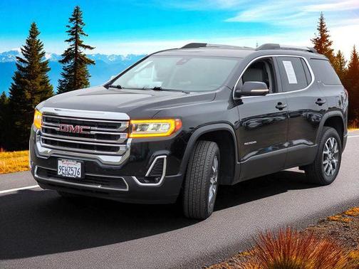 2023 GMC Acadia AWD SLT
