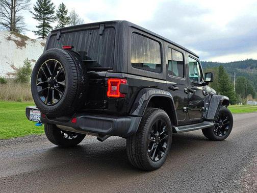 2022 Jeep Wrangler Unlimited 4xe Sahara