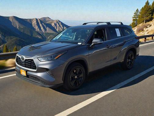 2023 Toyota Highlander L