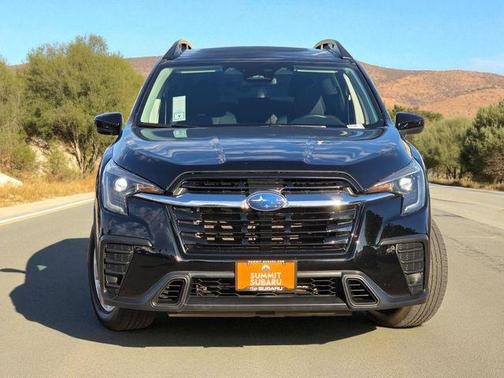2023 Subaru Ascent Base 8-Passenger