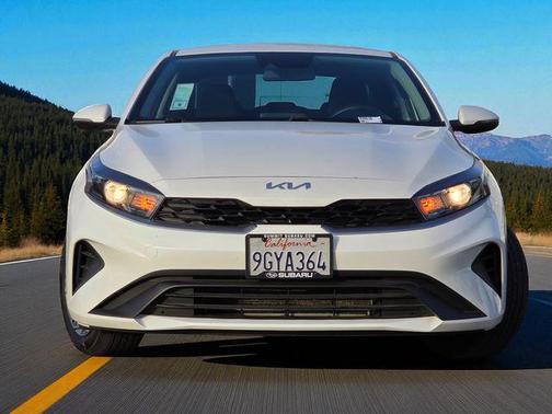 2023 Kia Forte LXS