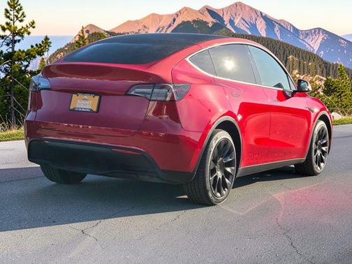 Red Multi-Coat 2022 Tesla Model Y Long Range Dual Motor All-Wheel Drive
