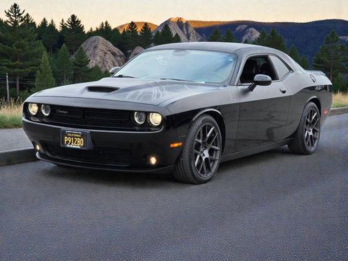 Pitch Black Clearcoat 2018 Dodge Challenger T/A Plus