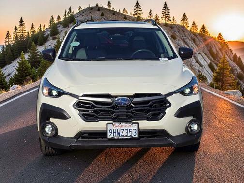 Crystal White Pearl 2024 Subaru Crosstrek Premium