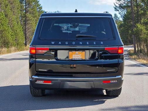 2022 Jeep Wagoneer Series III 4x4