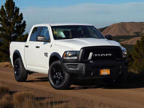 2024 RAM 1500 Classic Warlock Crew Cab 4x4 5'7' Box