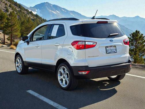 White Platinum Metallic Tri-Coat 2021 Ford EcoSport SE