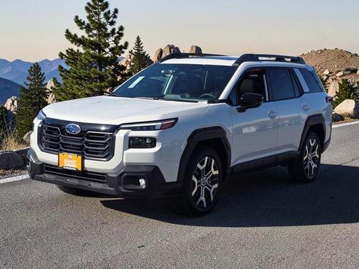Crystal White Pearl 2026 Subaru Outback Touring XT