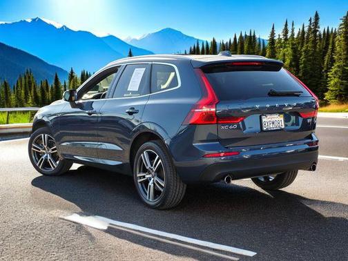 2021 Volvo XC60 T5 Momentum
