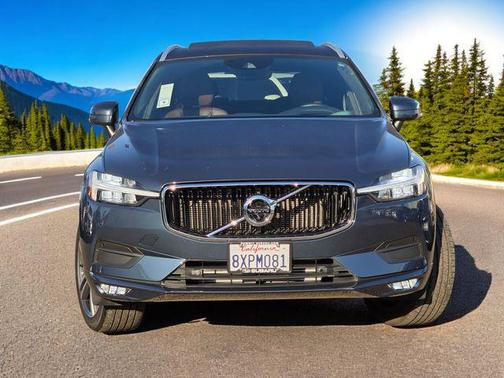 2021 Volvo XC60 T5 Momentum