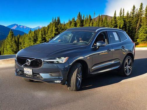 2021 Volvo XC60 T5 Momentum