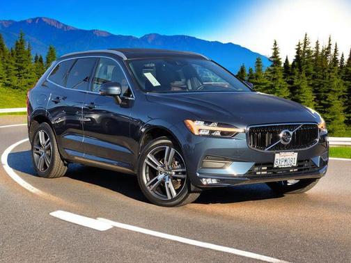 2021 Volvo XC60 T5 Momentum