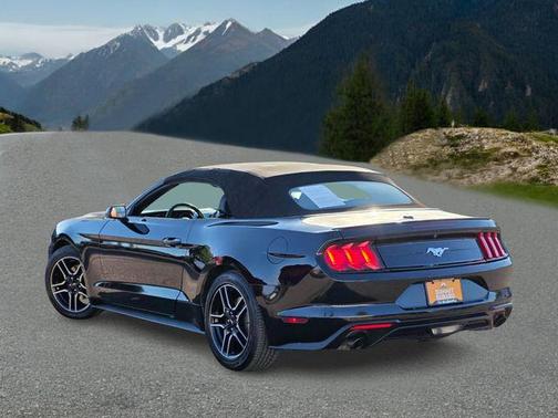 2022 Ford Mustang EcoBoost Premium