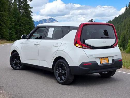 2022 Kia Soul LX