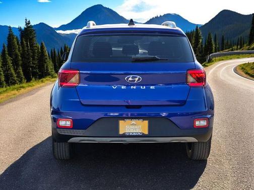 2022 Hyundai VENUE Limited