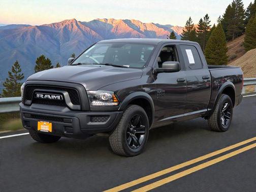 2024 RAM 1500 Classic Warlock Crew Cab 4x2 5'7' Box