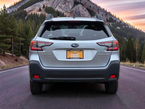 Ice Silver Metallic 2025 Subaru Outback Premium