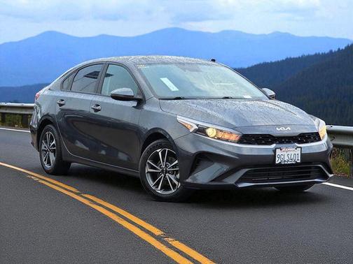 2023 Kia Forte LXS