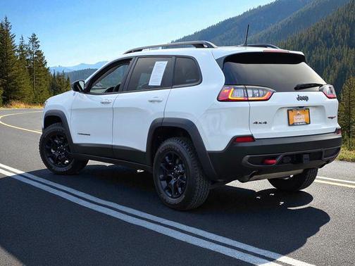 2022 Jeep Cherokee Trailhawk