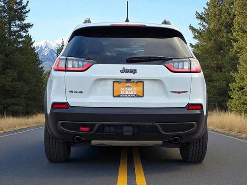 2022 Jeep Cherokee Trailhawk
