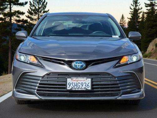 2022 Toyota Camry LE