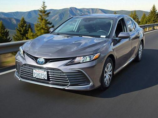2022 Toyota Camry LE