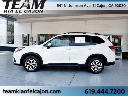 2022 Subaru Forester Premium
