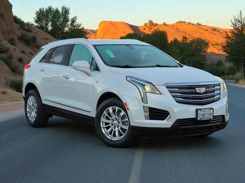 2017 Cadillac XT5 Base