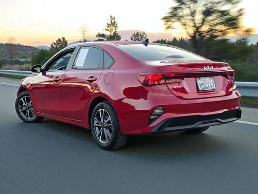 2023 Kia Forte LXS