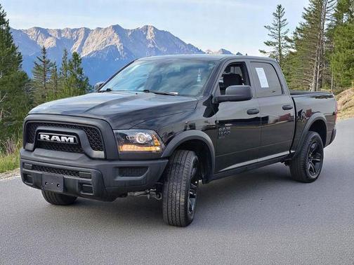 2024 RAM 1500 Classic Warlock Crew Cab 4x4 5'7' Box
