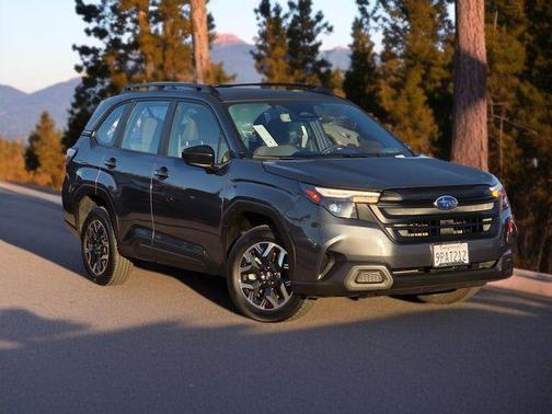 2025 Subaru Forester Base