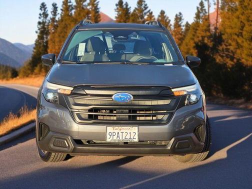 2025 Subaru Forester Base