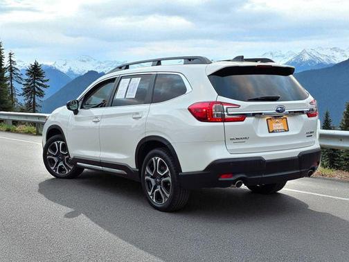 2024 Subaru Ascent Limited 8-Passenger