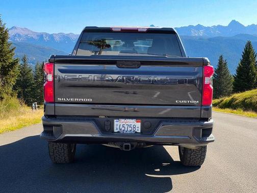 2022 Chevrolet Silverado 1500 Custom