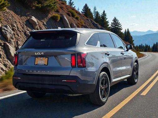 2022 Kia Sorento LX