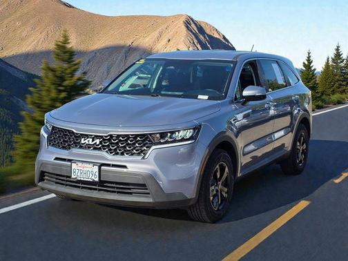 2022 Kia Sorento LX
