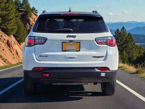 2023 Jeep Compass Trailhawk