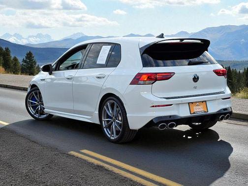 2024 Volkswagen Golf R 2.0T Manual
