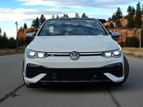 2024 Volkswagen Golf R 2.0T Manual