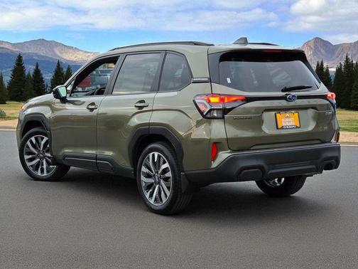 2025 Subaru Forester Touring