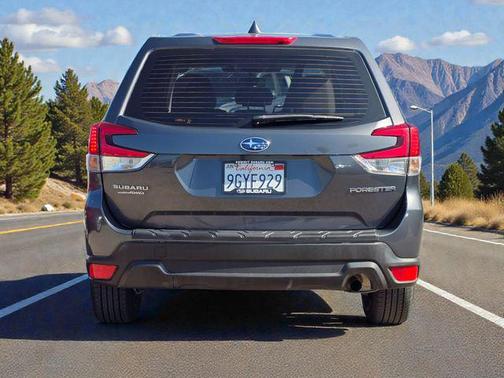 2023 Subaru Forester Base